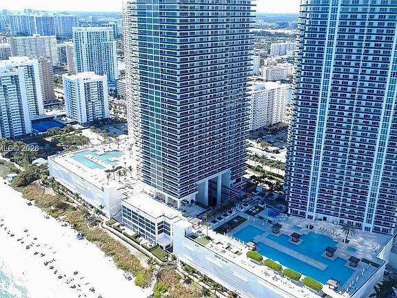3rd image of 1800 S Ocean Dr APT 908