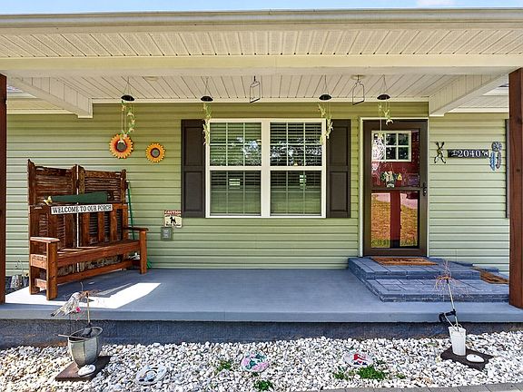 4th image of 2040 Walker Cove Rd