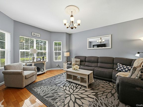3rd image of 3 Pia Court