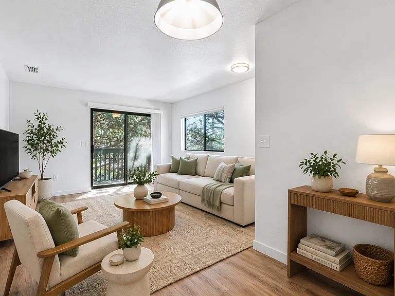Hilton Street Apartments — Photo 26