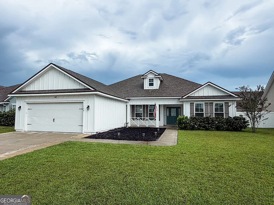 106 Pomegranate St
