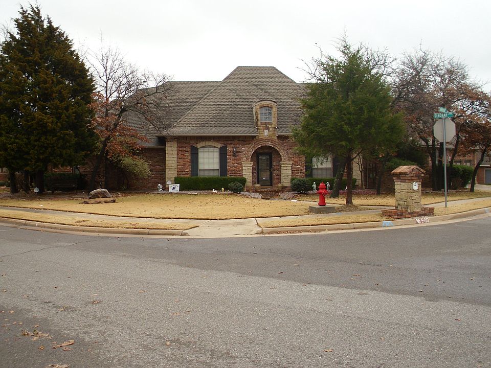 2nd image of 500 Hanover Dr
