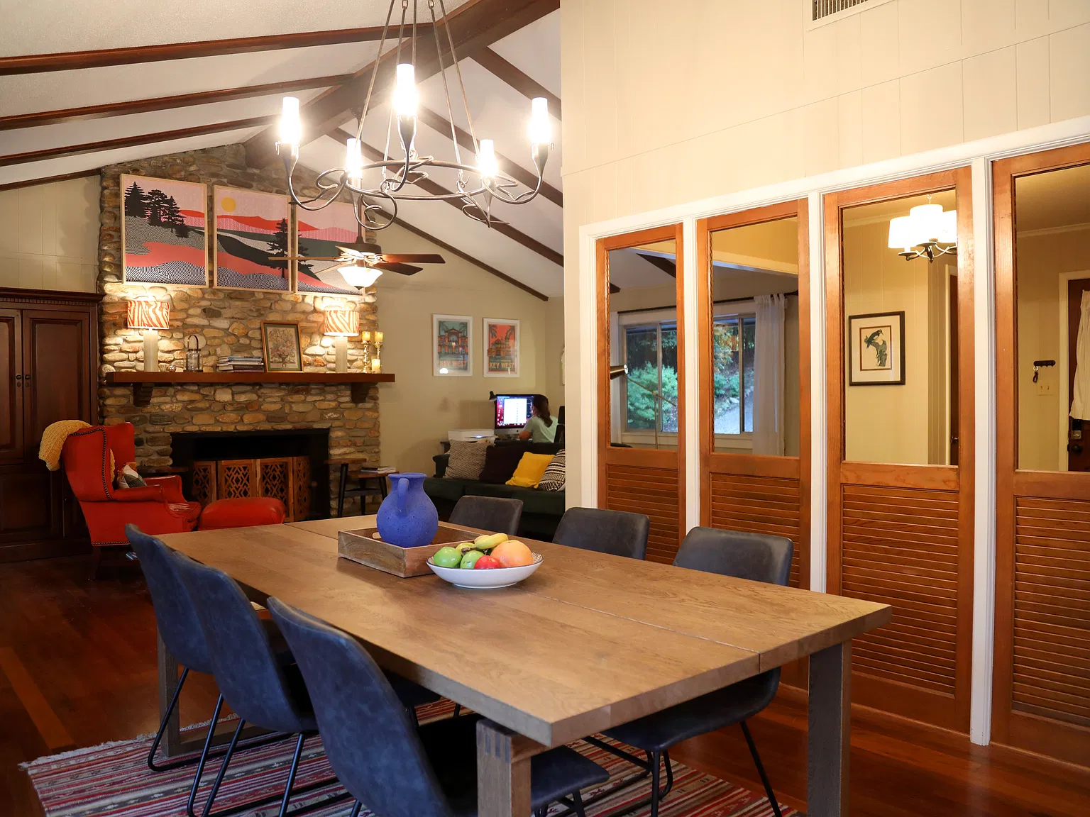 3 bed, 1800 sqft, $3,400 — Photo 2