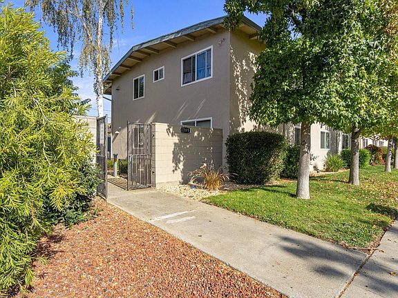 3rd image of 1799 Bradford Way