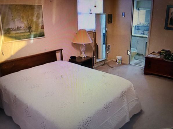 9109 Castalian Springs Rd #1