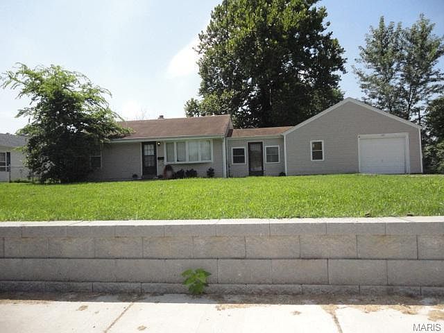 1st image of 333 Benton St