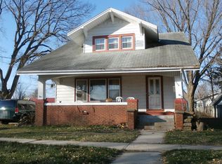 206 S 3rd St, Oregon, IL 61061