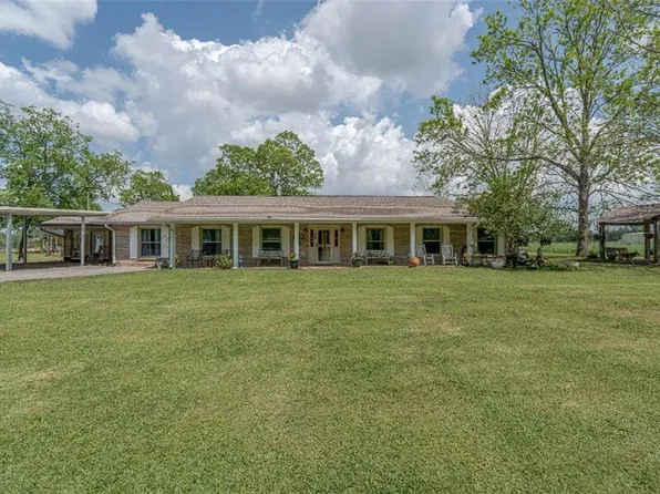 170 W Bernard Rd, Simmesport, LA 71369