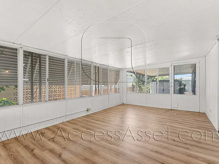 1360 Cabrillo Dr — Photo 25
