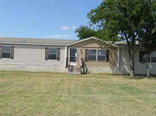 297 Lone Tree Ln, Decatur, TX 76234