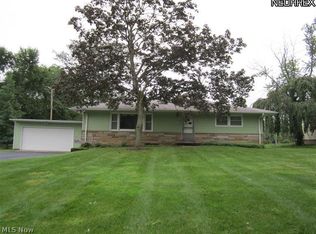 6931 Elmwood Dr E, Solon, OH