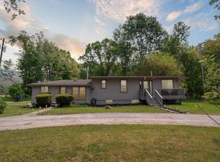 835 W Wardlow Rd, Highland, MI 48357