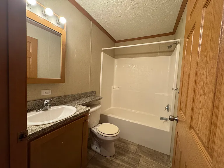 Brookside Manor — Photo 41
