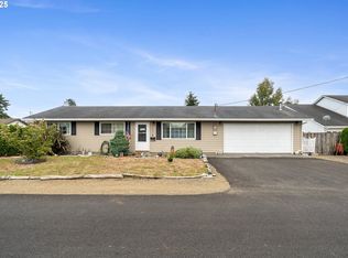 1003 Grove Ave, Tillamook, OR 97141