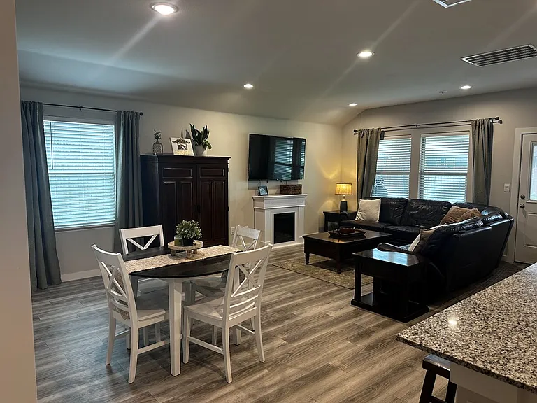 7611 Orange Blossom Rd — Photo 4