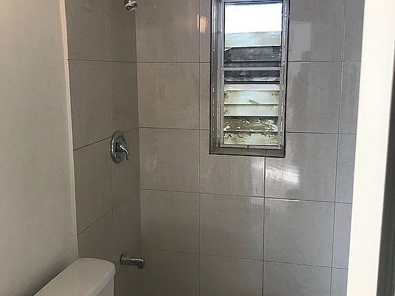 2nd image of 336 SE 1st Ave