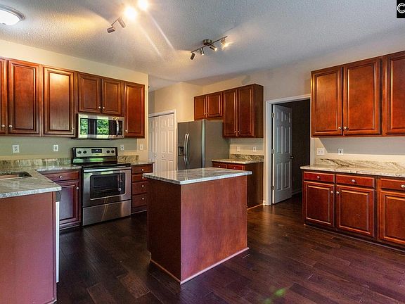 2nd image of 49 Groves Wood Ct
