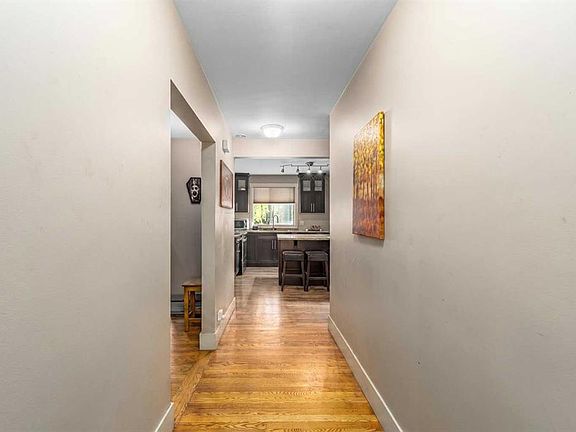 3rd image of 3042 W 28th St SW