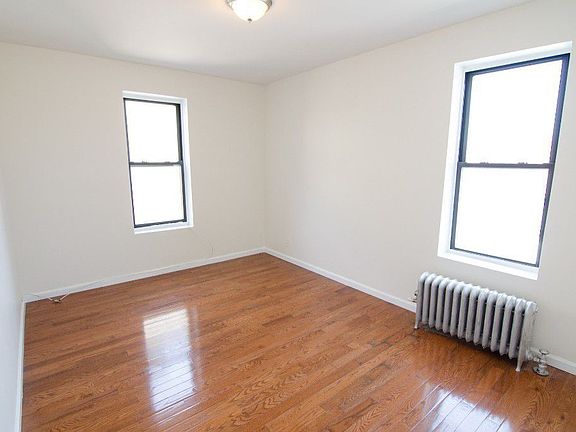 3rd image of 3725 81st St APT 6F