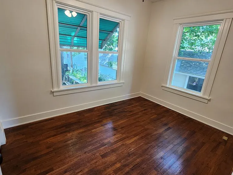 1014 SW 9th St — Photo 12