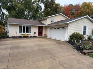 3281 Twain Cir, Brunswick, OH 44212