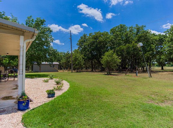 5th image of 108 Winding Oak Dr