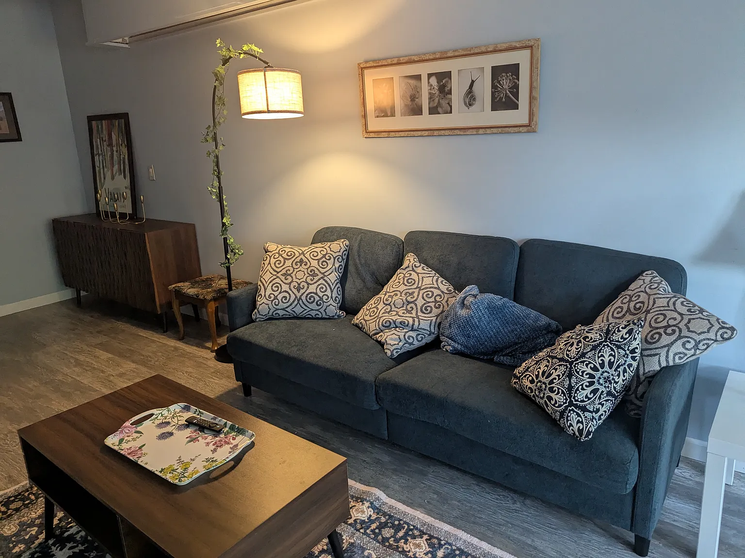 2 bed, 1300 sqft, $2,200 — Photo 2
