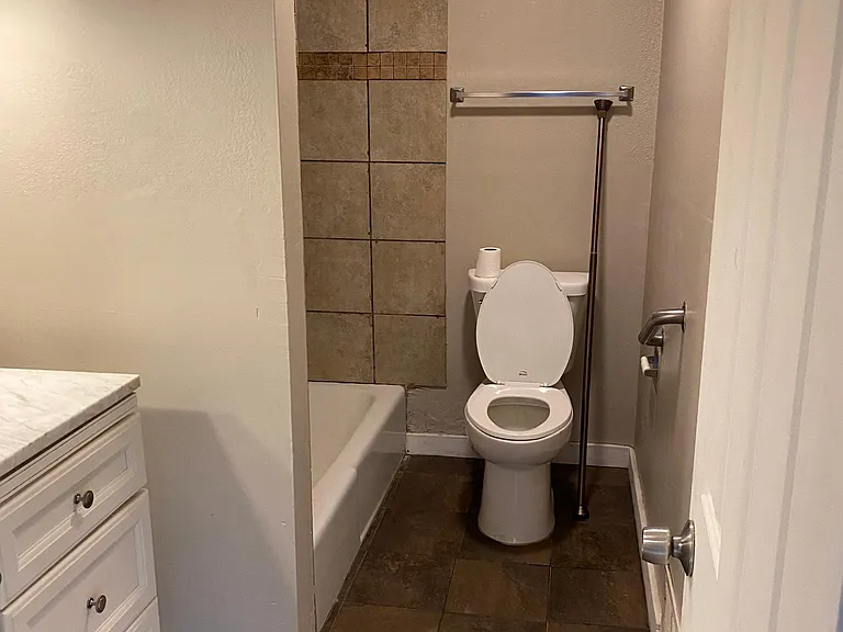 3119 Grimes Ave N — Photo 8