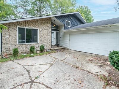 35990 Mildred St, North Ridgeville, OH, 44039