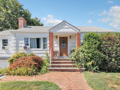 574 Thorme Street, Bridgeport, CT, 06606