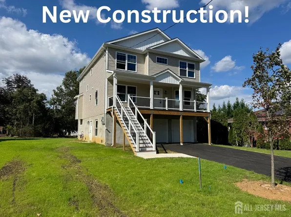 19 John St, Sayreville, NJ 08872