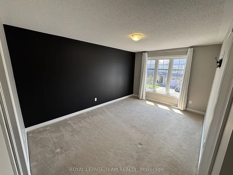 630 Moorpark Ave — Photo 13