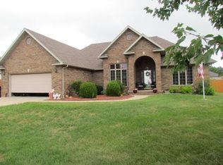 260 S Prairie Ln, Marshfield, MO 65706