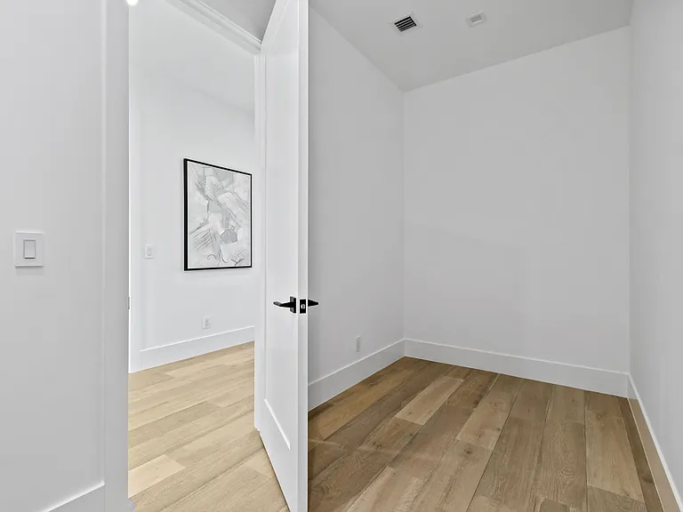 11360 Avery Rd — Photo 49
