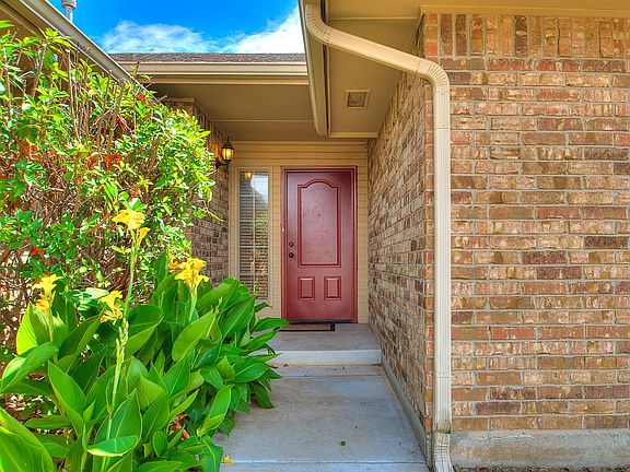 3rd image of 3442 Cobblestone Dr