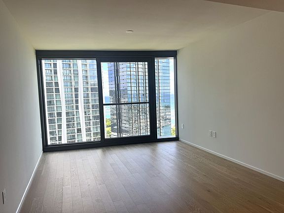 3rd image of 333 Ward Ave #3006