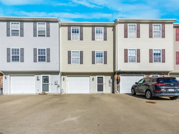 104 Eagle Dr, Maidsville, WV 26541