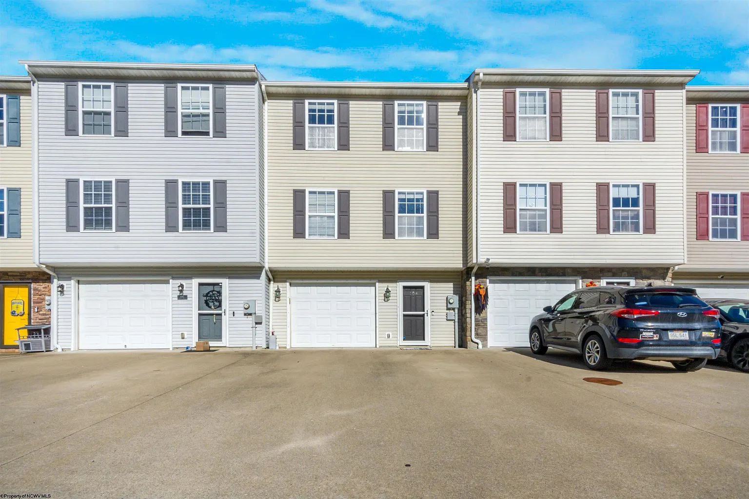 104 Eagle Dr photo 1