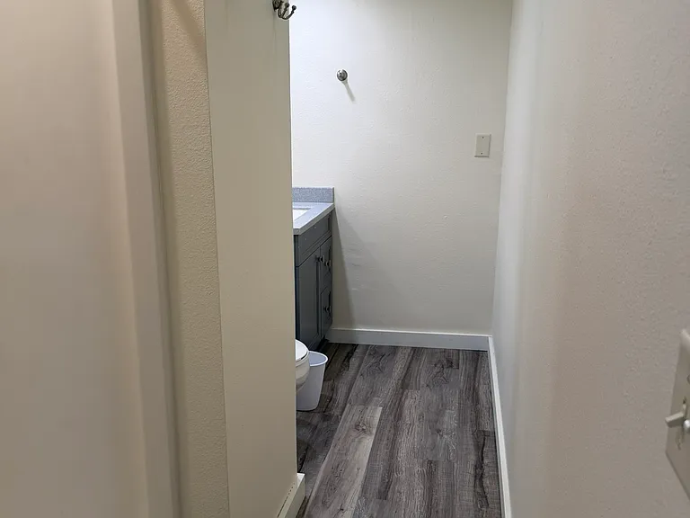 615 S Dewey St — Photo 8