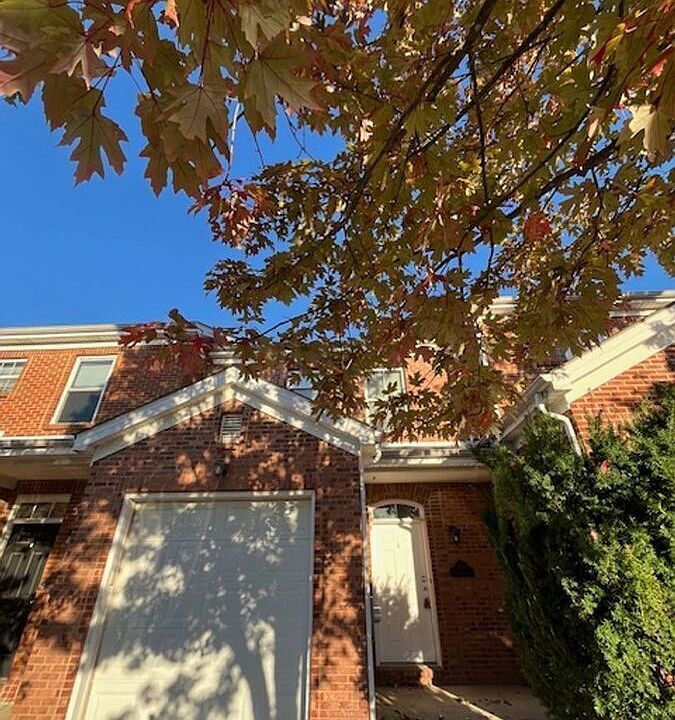 1st image of 405 Faulconer Dr