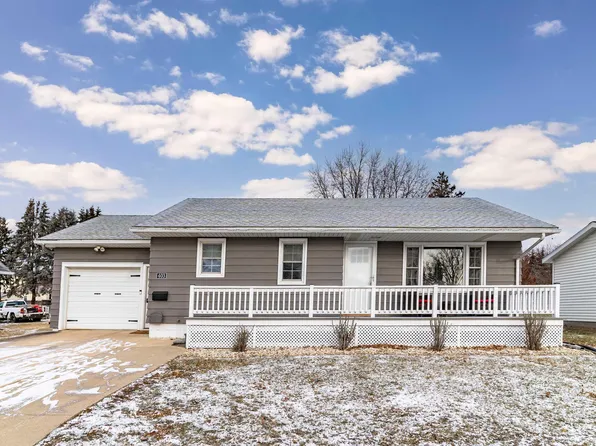 403 J Ave, Grundy Center, IA 50638