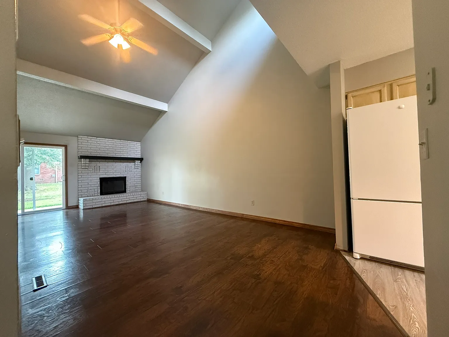 2 bed, 1164 sqft, $1,300 — Photo 3