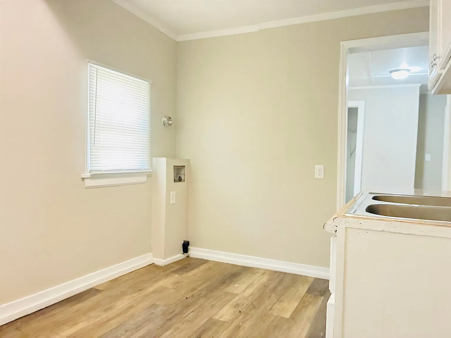 511 Wardell St — Photo 1