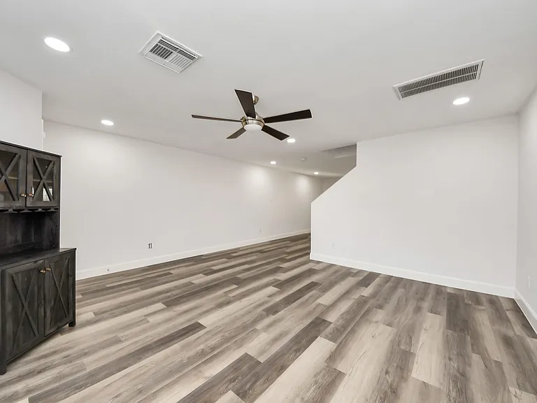 7826 Maverick Trace Ln — Photo 15