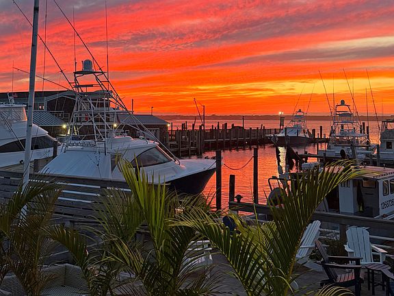 4th image of 369 Dune Rd