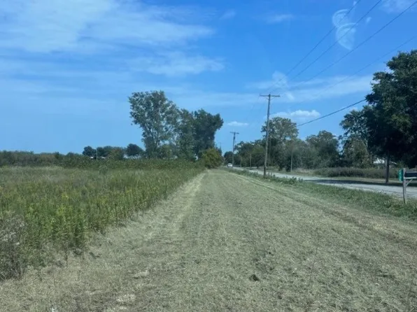 W 3rd St, Oak Harbor, OH 43449