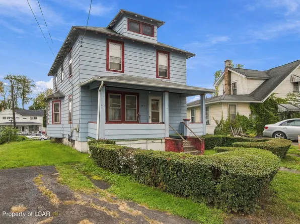 4 Barrett Ave, Carbondale, PA 18407