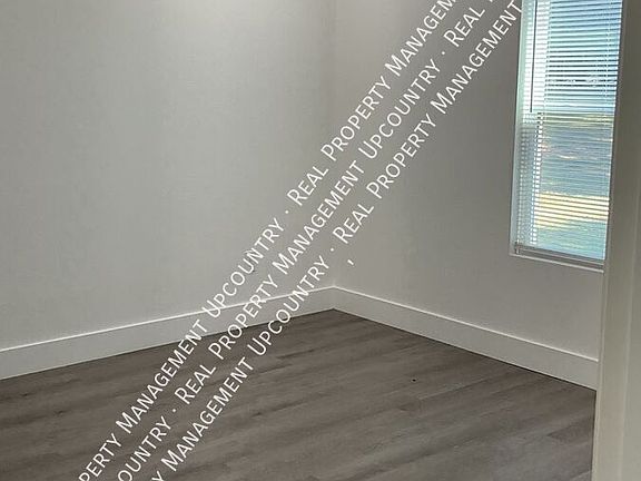 4th image of 4050 Parris Bridge Rd