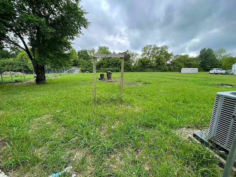 6704 Pear Cir — Photo 12