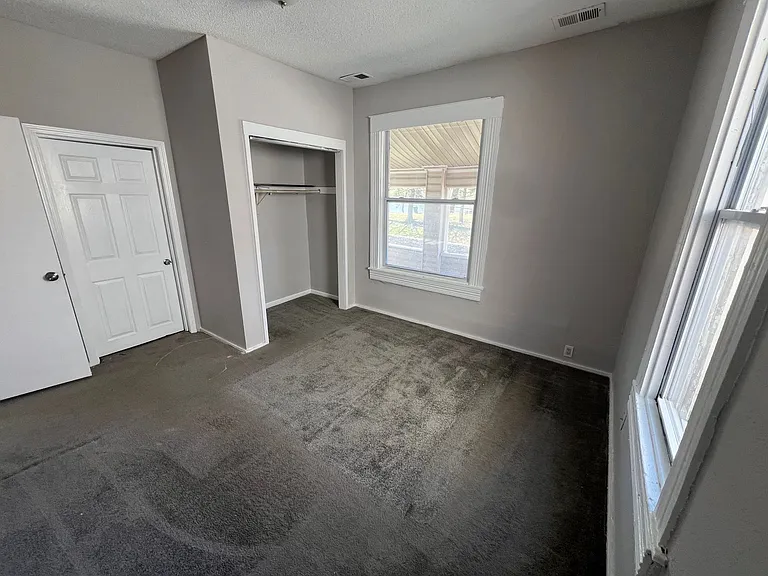 2737 Vine St #2 — Photo 7